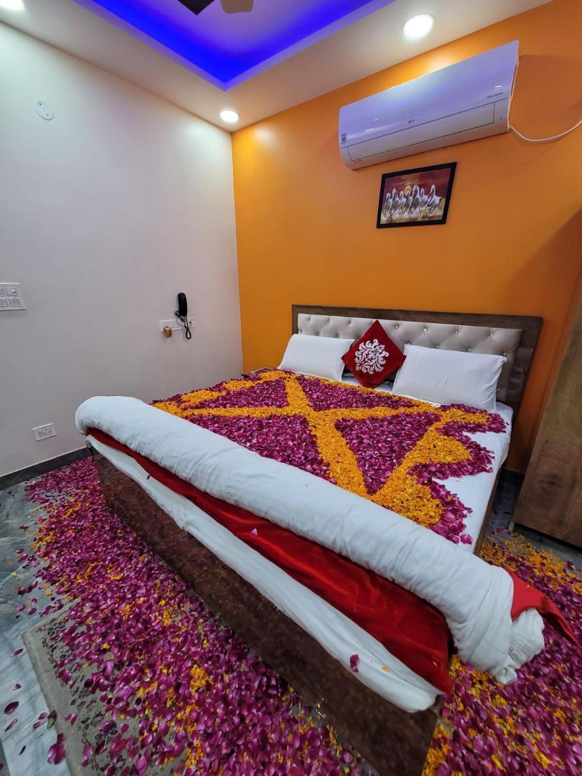 Hotel The Swiss Residency Greater Noida Exteriér fotografie